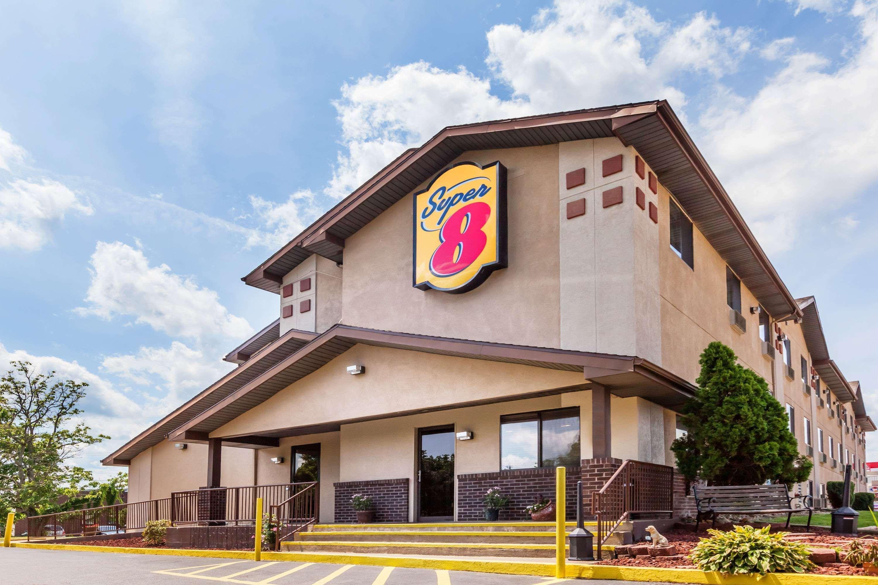 Super 8 By Wyndham Dunbar/Charleston Area Ξενοδοχείο Εξωτερικό φωτογραφία